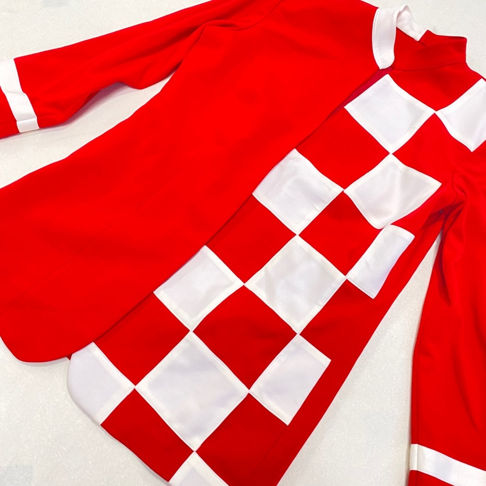 Red & white coat - Picture 4 of 6